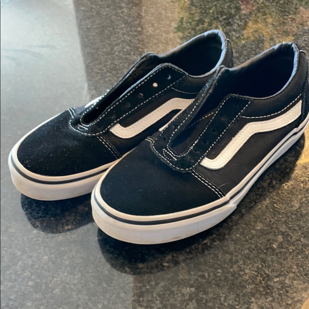 Kids Vans Old Skool black and white size youth  3